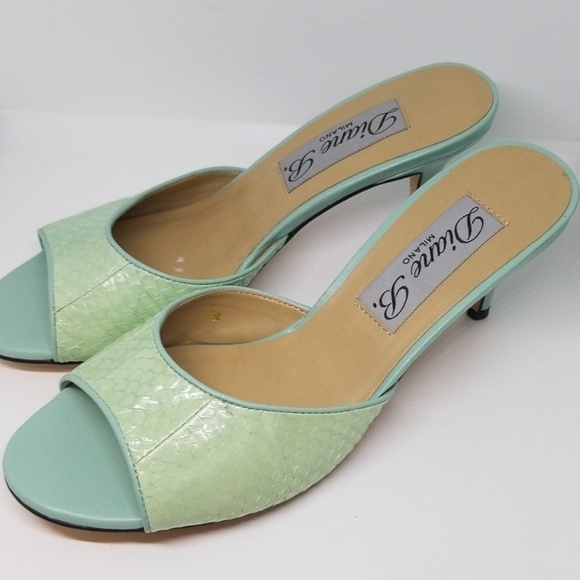 Diane B. Milano mint green slip on sandals 7M - Picture 2 of 4